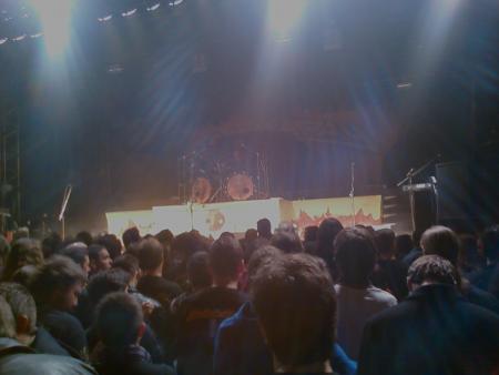le  tour de gamma-ray pere et fondateur d helloween va nous faire 1 h30 de pure bonheur j adore 